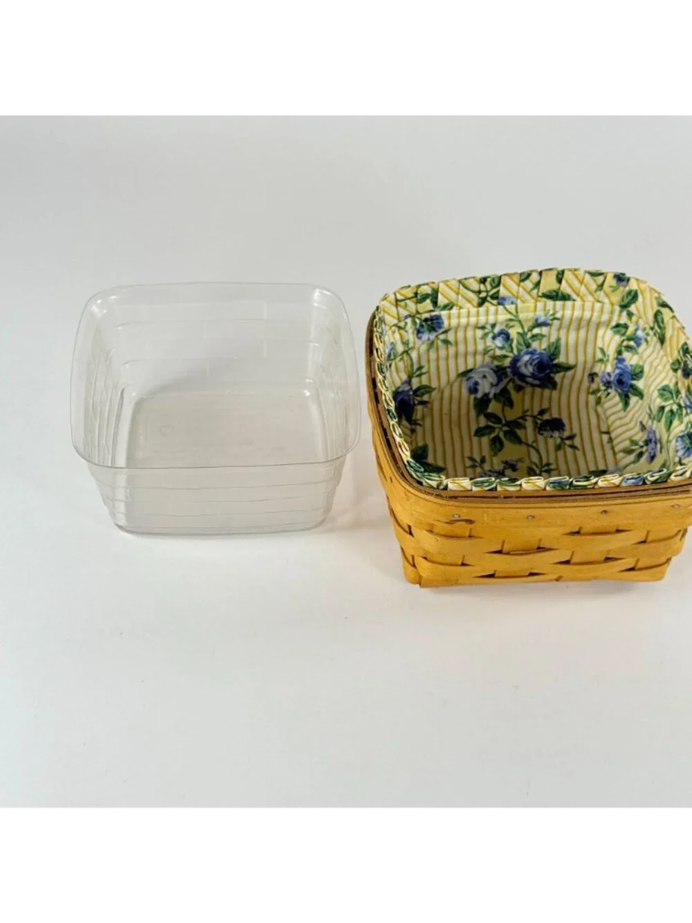 Longaberger 1998 Vintage Basket Yellow Floral Liner Protector Square Decor